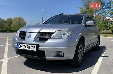 Внедорожник / Кроссовер Mitsubishi Outlander 2007 в 