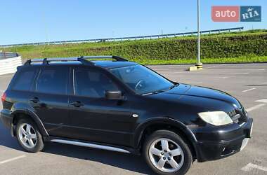 Внедорожник / Кроссовер Mitsubishi Outlander 2006 в 