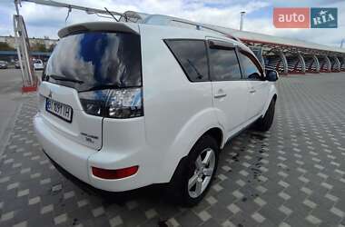 Внедорожник / Кроссовер Mitsubishi Outlander 2008 в 