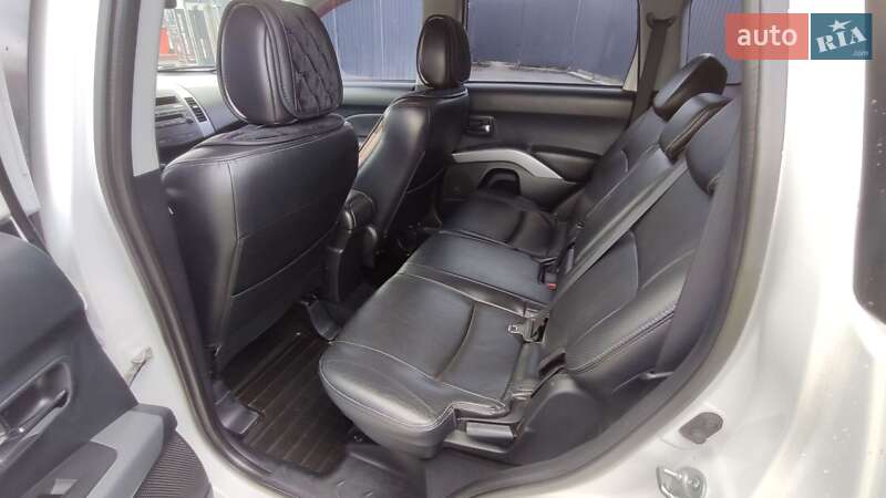 Внедорожник / Кроссовер Mitsubishi Outlander 2008 в Полтаве