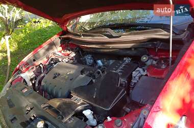 Внедорожник / Кроссовер Mitsubishi Outlander 2015 в Киеве