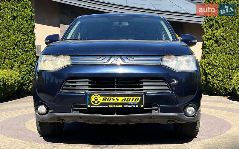 Позашляховик / Кросовер Mitsubishi Outlander 2013 в Львові