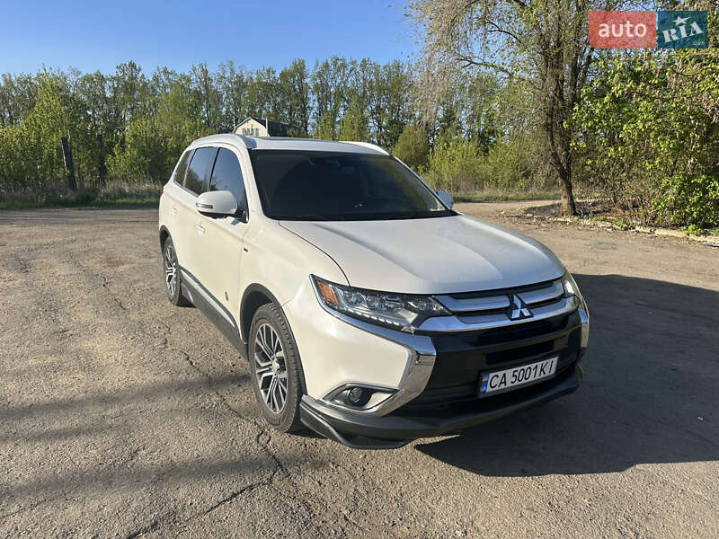 Mitsubishi Outlander 2017