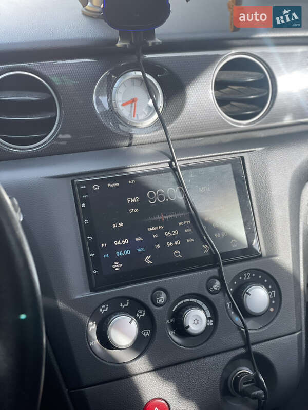 Внедорожник / Кроссовер Mitsubishi Outlander 2007 в Киеве