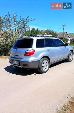 Внедорожник / Кроссовер Mitsubishi Outlander 2006 в 