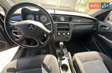 Внедорожник / Кроссовер Mitsubishi Outlander 2007 в 