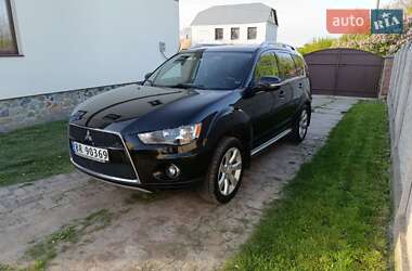 Позашляховик / Кросовер Mitsubishi Outlander 2010 в 