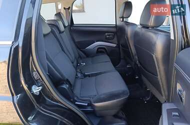 Позашляховик / Кросовер Mitsubishi Outlander 2010 в 
