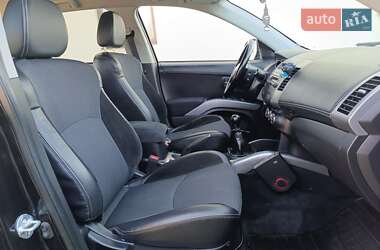 Позашляховик / Кросовер Mitsubishi Outlander 2010 в 