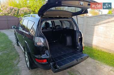 Позашляховик / Кросовер Mitsubishi Outlander 2010 в 