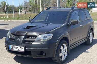 Внедорожник / Кроссовер Mitsubishi Outlander 2005 в Николаеве