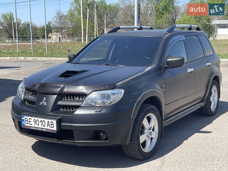 Mitsubishi Outlander 2005