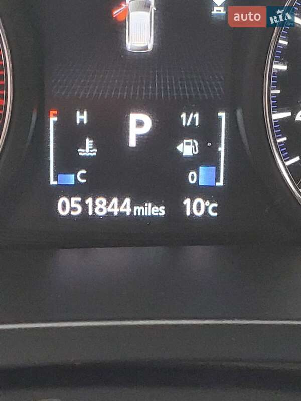 Позашляховик / Кросовер Mitsubishi Outlander 2019 в Миколаєві