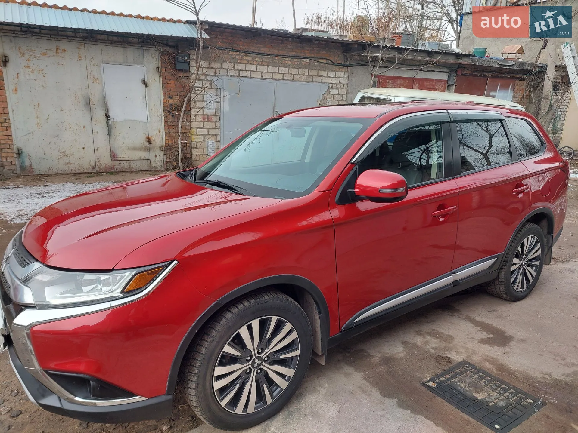 2019 Mitsubishi Outlander - мініатюра 13