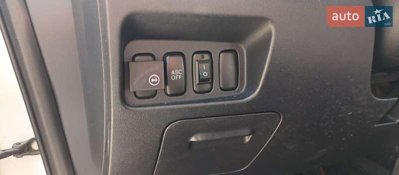 Внедорожник / Кроссовер Mitsubishi Outlander 2007 в Киеве фото 8 Внедорожник / Кроссовер Mitsubishi Outlander 2007 в Киеве