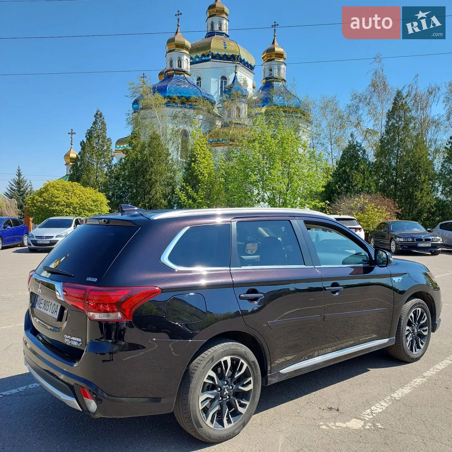 2017 Mitsubishi Outlander - фото 1