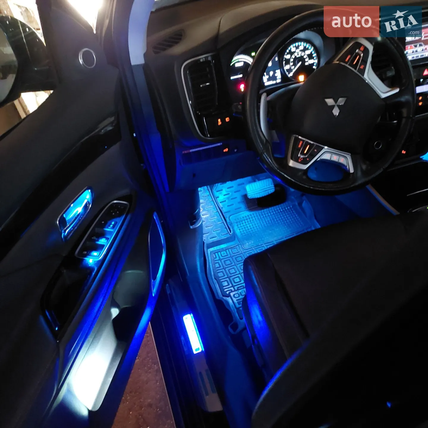 2017 Mitsubishi Outlander - мініатюра 21