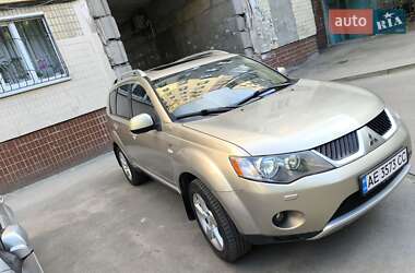 Внедорожник / Кроссовер Mitsubishi Outlander 2007 в 