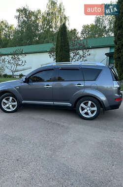 Внедорожник / Кроссовер Mitsubishi Outlander 2008 в 