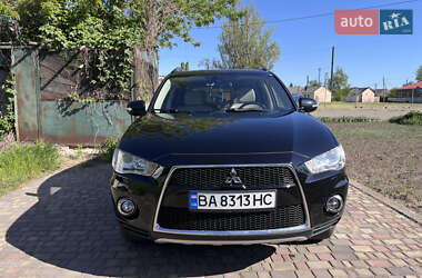 Внедорожник / Кроссовер Mitsubishi Outlander 2012 в Пятихатках