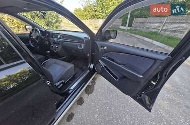 Позашляховик / Кросовер Mitsubishi Outlander 2007 в 