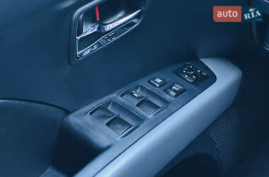 Внедорожник / Кроссовер Mitsubishi Outlander 2007 в 