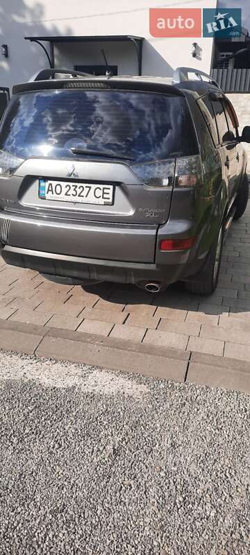 Позашляховик / Кросовер Mitsubishi Outlander 2009 в Іршаві
