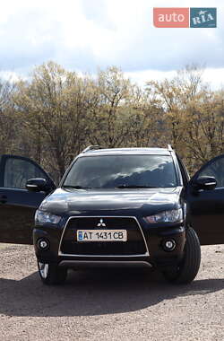 Позашляховик / Кросовер Mitsubishi Outlander 2010 в 