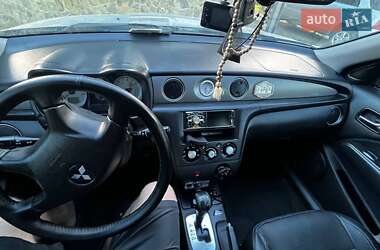 Внедорожник / Кроссовер Mitsubishi Outlander 2006 в 