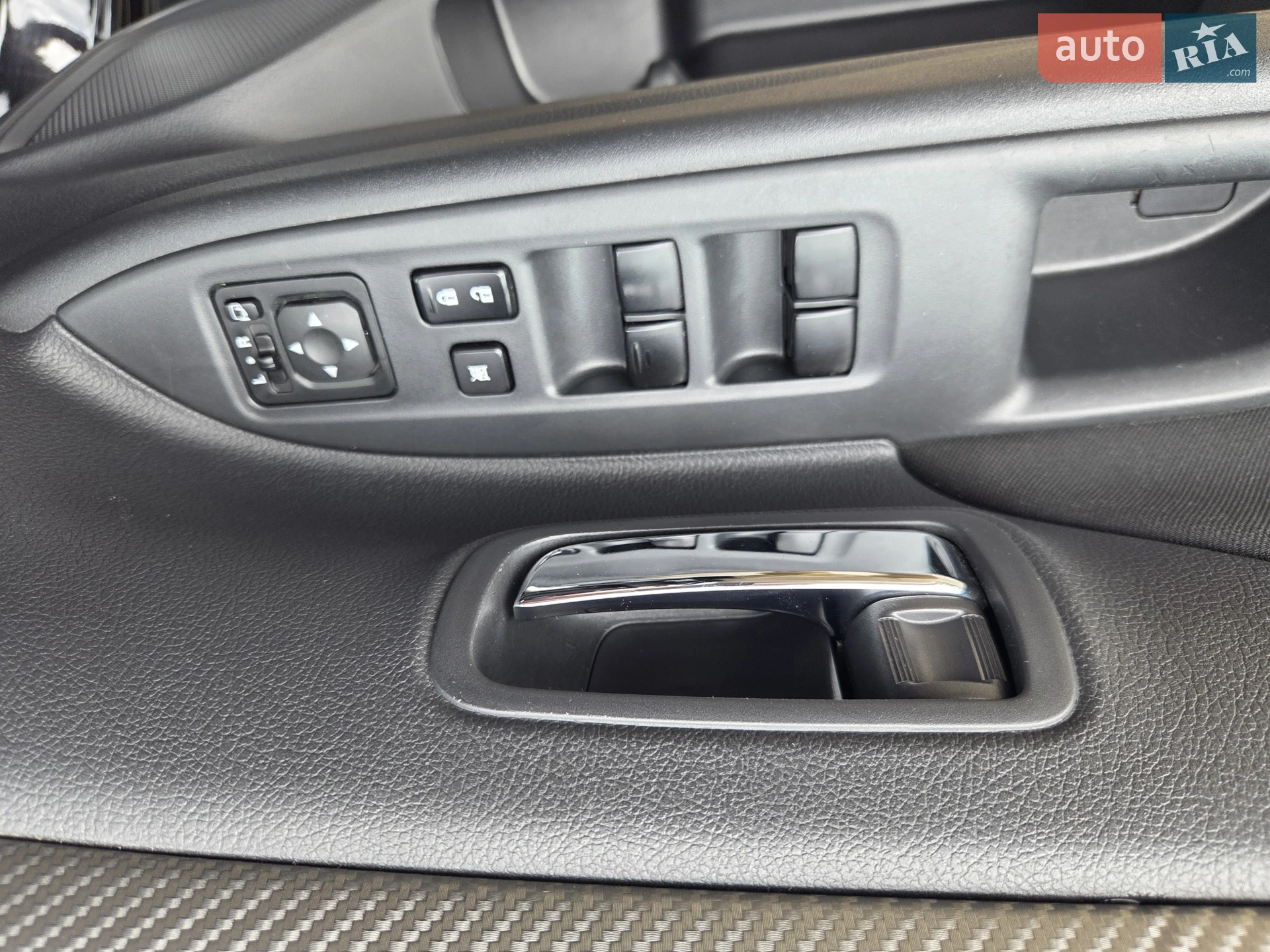 2013 Mitsubishi Outlander - мініатюра 23