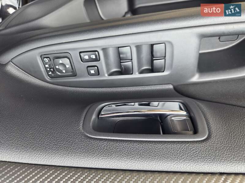 Внедорожник / Кроссовер Mitsubishi Outlander 2013 в Киеве
