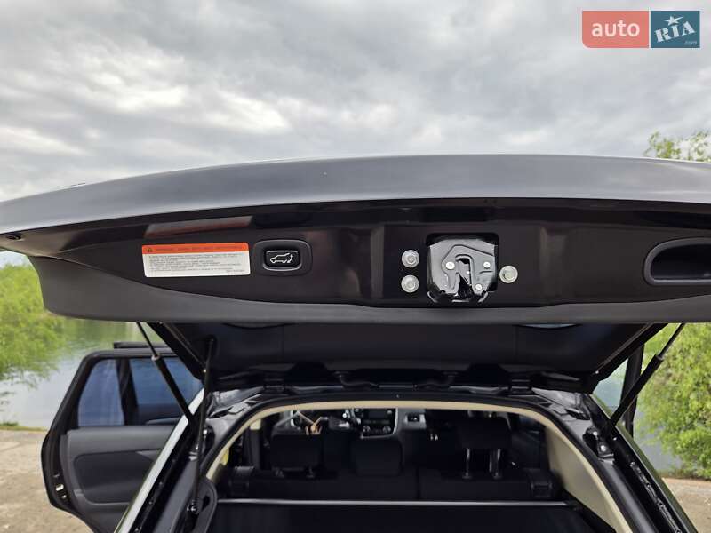 Внедорожник / Кроссовер Mitsubishi Outlander 2013 в Киеве
