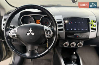 Внедорожник / Кроссовер Mitsubishi Outlander 2008 в 