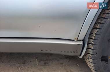 Внедорожник / Кроссовер Mitsubishi Outlander 2003 в 