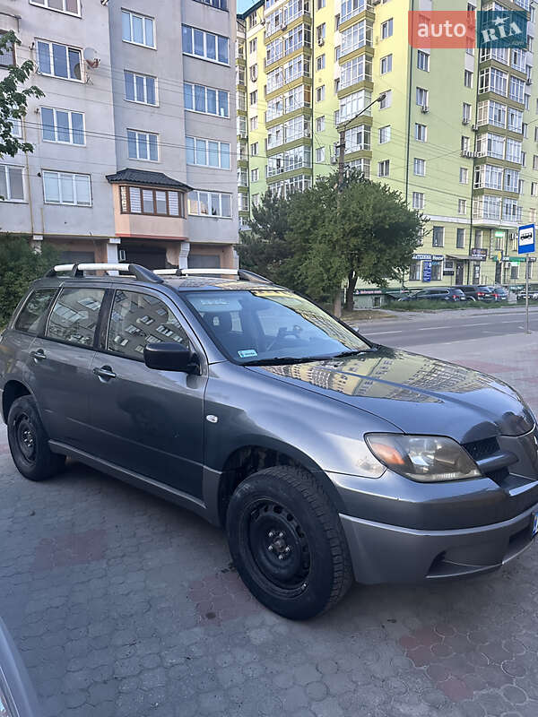 Позашляховик / Кросовер Mitsubishi Outlander 2003 в Івано-Франківську