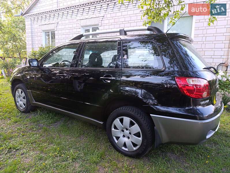 Внедорожник / Кроссовер Mitsubishi Outlander 2007 в Киеве