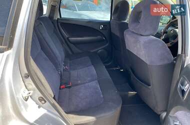 Внедорожник / Кроссовер Mitsubishi Outlander 2006 в 