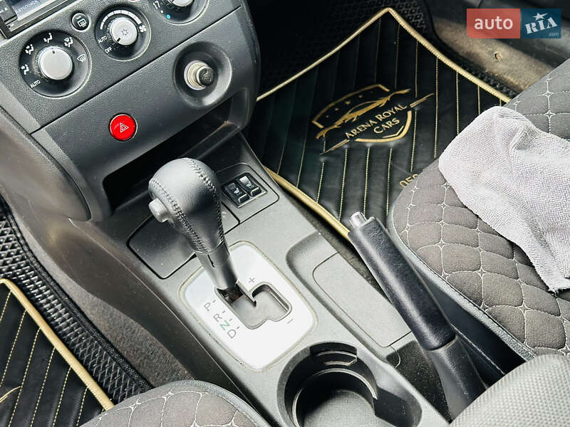 Внедорожник / Кроссовер Mitsubishi Outlander 2008 в Харькове
