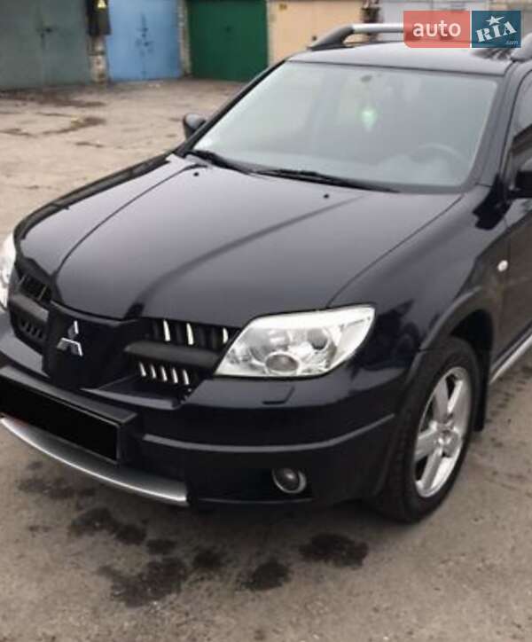 Внедорожник / Кроссовер Mitsubishi Outlander 2006 в Кременчуге фото 4 Внедорожник / Кроссовер Mitsubishi Outlander 2006 в Кременчуге