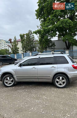 Позашляховик / Кросовер Mitsubishi Outlander 2006 в 
