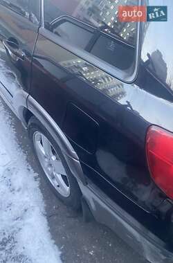Внедорожник / Кроссовер Mitsubishi Outlander 2006 в 