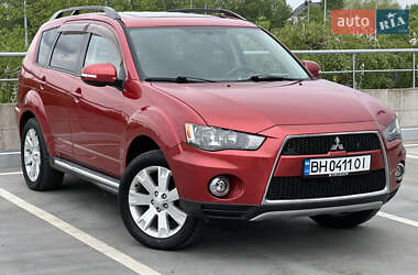 Внедорожник / Кроссовер Mitsubishi Outlander 2012 в Киеве