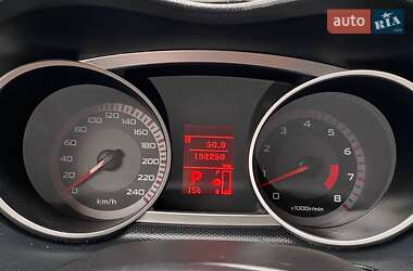 Позашляховик / Кросовер Mitsubishi Outlander 2007 в 