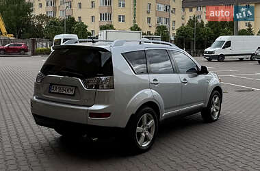 Позашляховик / Кросовер Mitsubishi Outlander 2007 в 