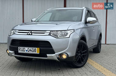 Позашляховик / Кросовер Mitsubishi Outlander 2015 в Коломиї