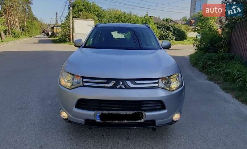 Mitsubishi Outlander 2013