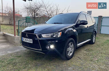 Внедорожник / Кроссовер Mitsubishi Outlander 2010 в Шептицькому