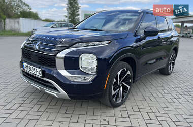 Внедорожник / Кроссовер Mitsubishi Outlander 2022 в Житомире