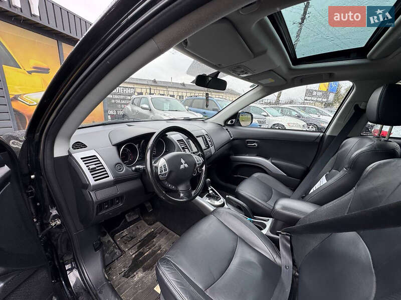 Позашляховик / Кросовер Mitsubishi Outlander 2010 в Стрию