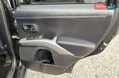 Позашляховик / Кросовер Mitsubishi Outlander 2010 в 